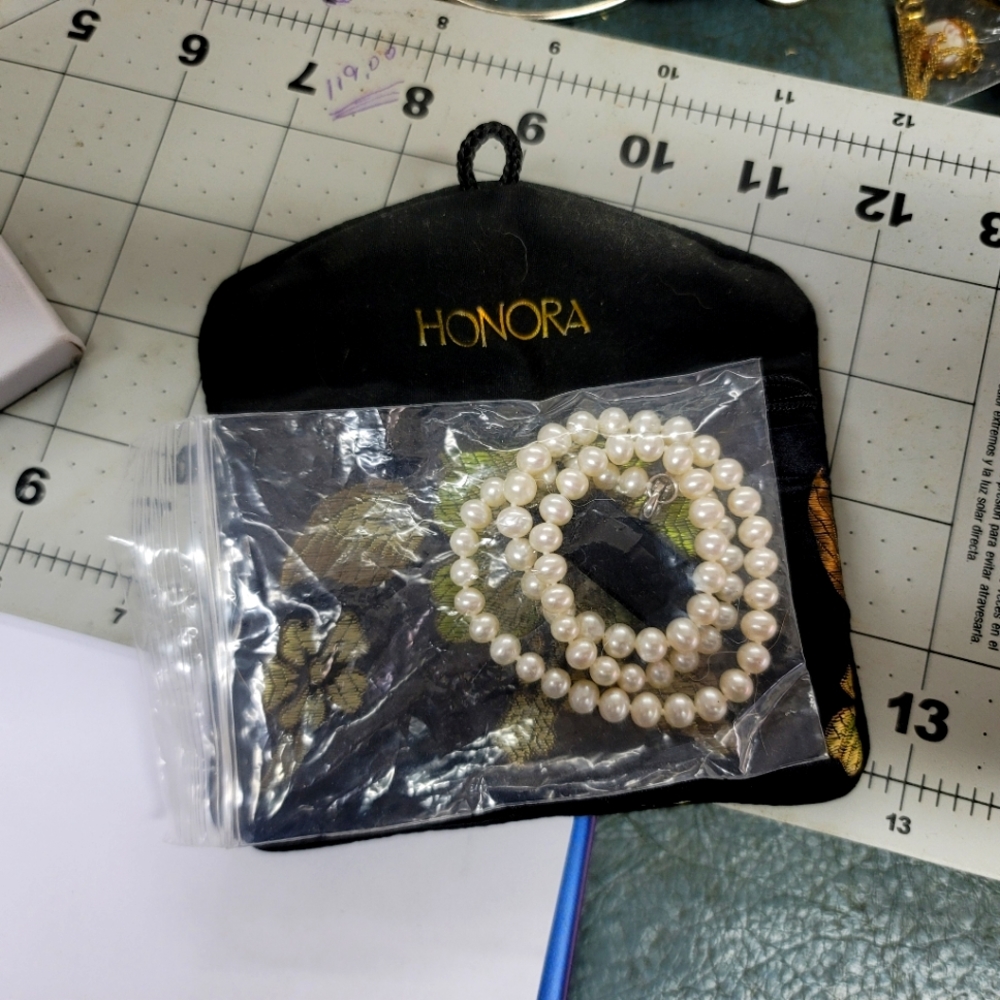 Perals Honora Cultured Pearls NOS VINTAGE w/bag